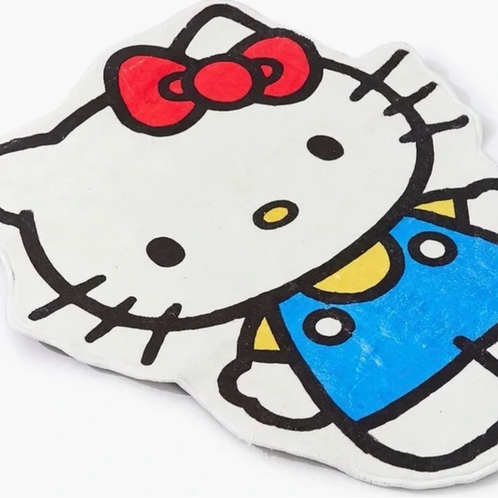 Forever 21 x Hello Kitty Limited Edition Rug - Picture 2 of 3